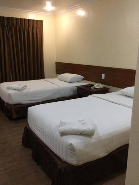 Dottie's Place Hotel & Restaurant, Butuan, Philippines