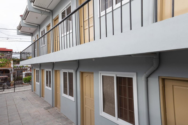 Hive Manila Guesthouse -Netflix,400mbps WI-FI, Bacoor, Philippines