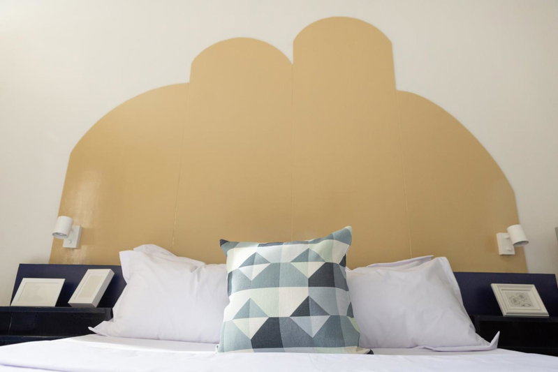 Hive Manila Guesthouse -Netflix,400mbps WI-FI, Bacoor, Philippines