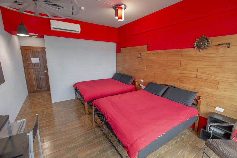 The Laid-back Dragon Lodge, Magong, Taiwan