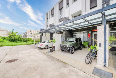 Stay in Jialeshuei, Hengchun, Taiwan