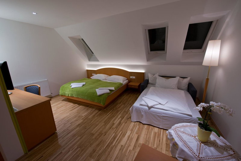 Hotel Restaurant Meyer, Kalsdorf bei Graz, Austria