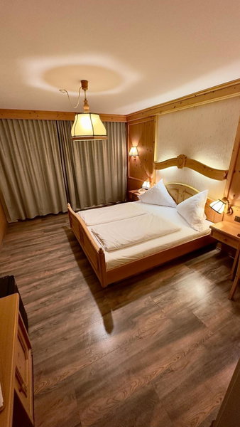 Hotel Alpenrose, Zöblen, Austria