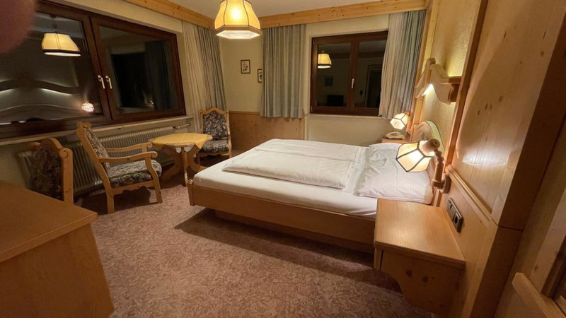 Hotel Alpenrose, Zöblen, Austria