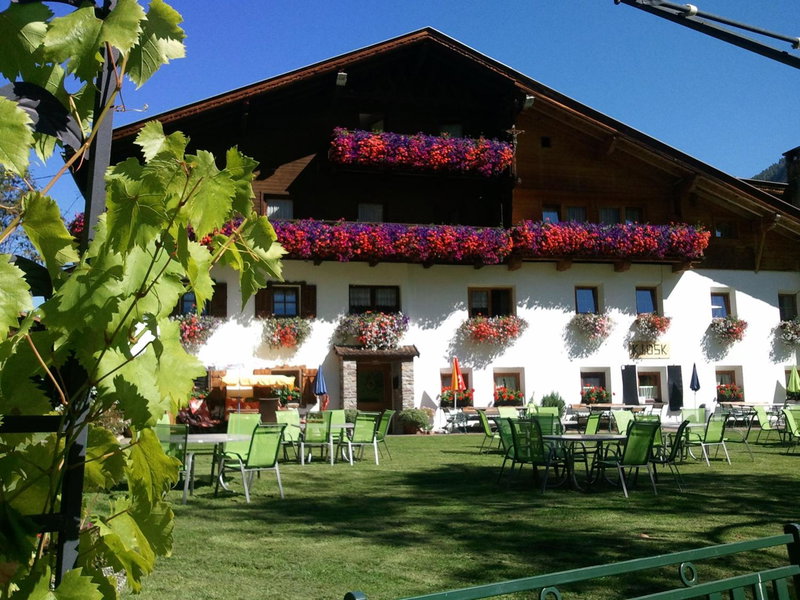 Pension Holzknechthof am See, Neustift im Stubaital, Austria