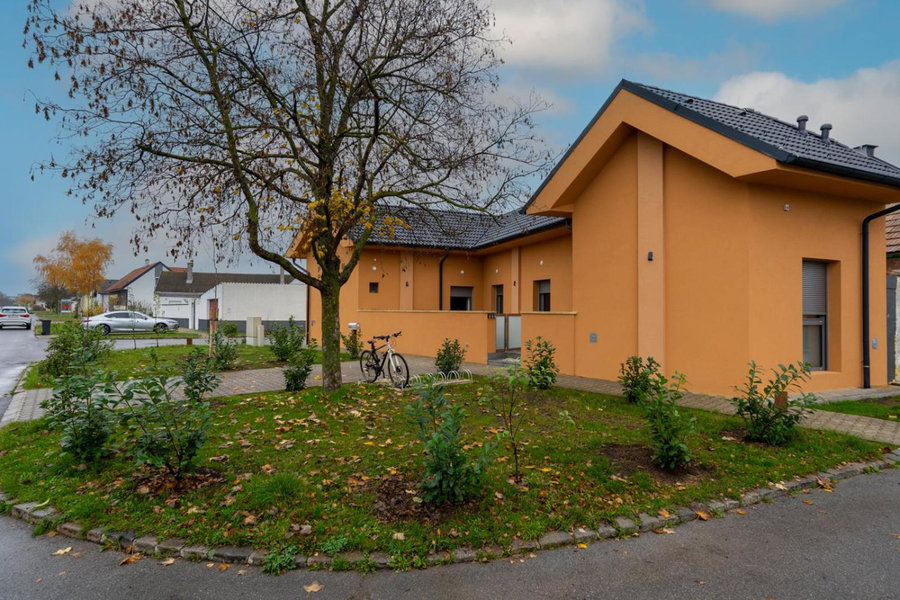 Pannonia, Parndorf, Austria