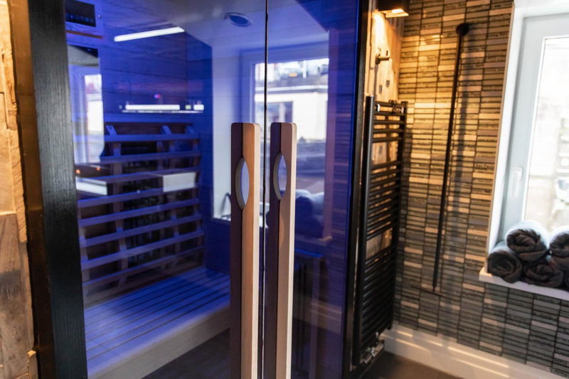 Wellnessboat De Michiel de Ruyter, Groningen, The Netherlands