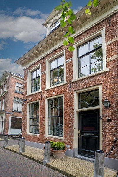 Sterlogies Cityhouse Madame Agaath, Leeuwarden, The Netherlands