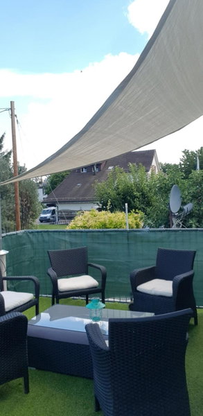 Lake Getaway Apartment with Private entrance, right on the Lake Constance cycle path, barbecue area, free wifi, Netflix and free bikes, Salmsach, Switzerland