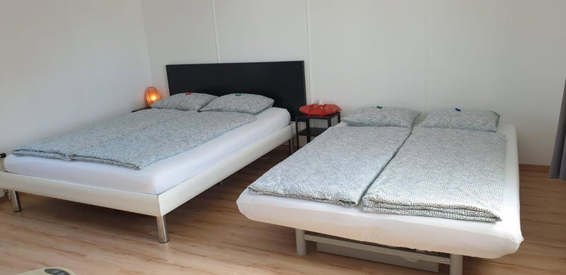 Lake Getaway Apartment with Private entrance, right on the Lake Constance cycle path, barbecue area, free wifi, Netflix and free bikes, Salmsach, Switzerland