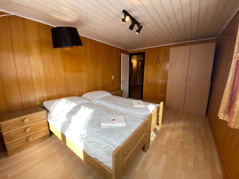 Chalet Diana - Spacious flat - Village core - South facing - Ski-in/Ski-out, Bettmeralp, Switzerland