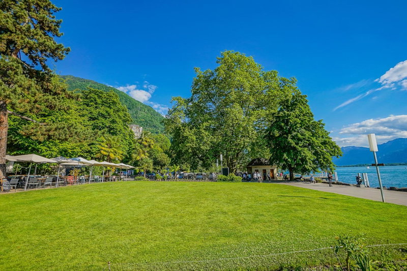 Tropical studio with a balcony - Lake View, Montreux, Switzerland