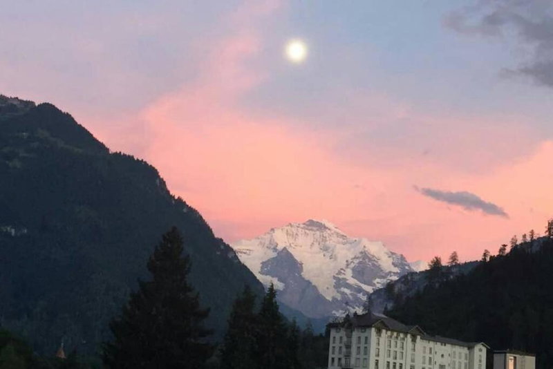 Modern Apartment 모던 펜션, Interlaken, Switzerland
