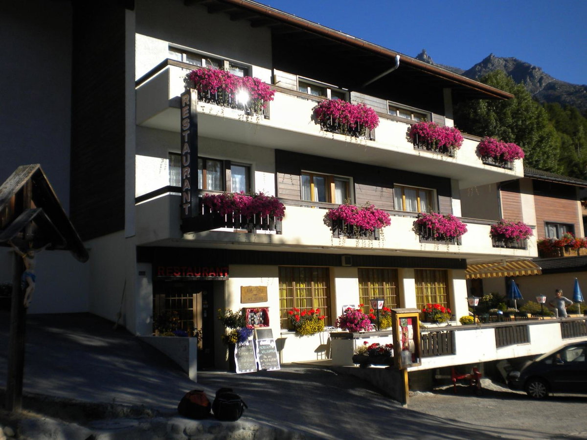 Pension Taverne, Schweiz