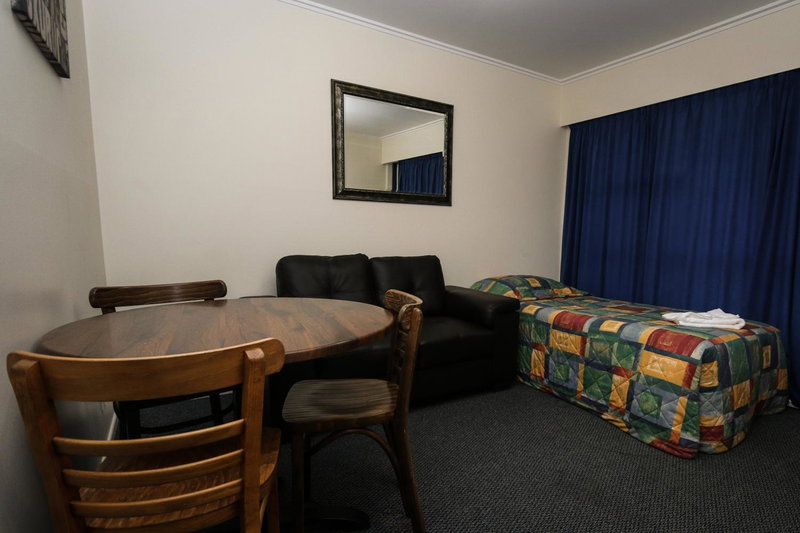 New Plymouth TOP 10 Holiday Park, New Plymouth, New Zealand
