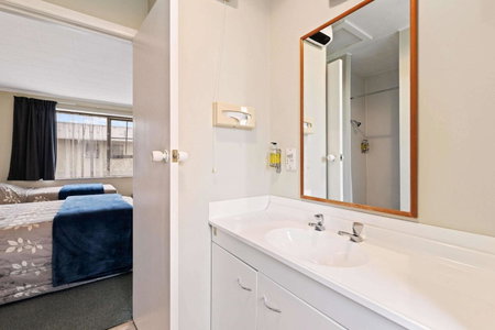 Canterbury Court Motel, Christchurch, New Zealand