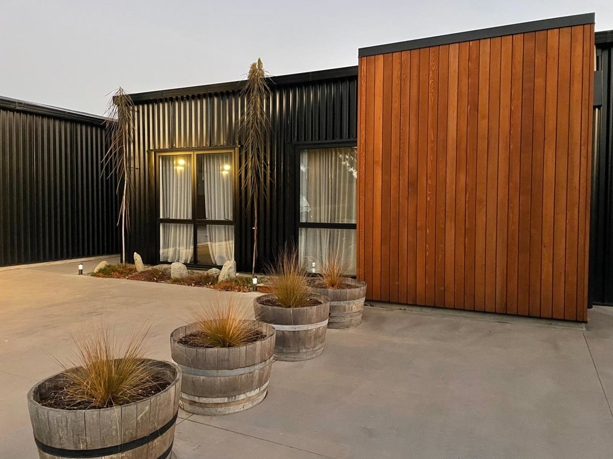 Orchard Lodge Wanaka - Relax, Refresh, Recharge, Новая Зеландия