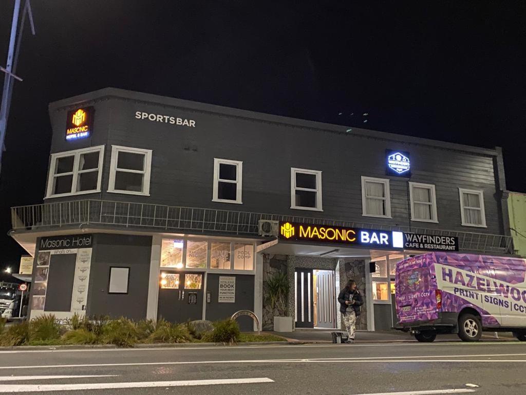 Hotel · Masonic Hotel, Waitara