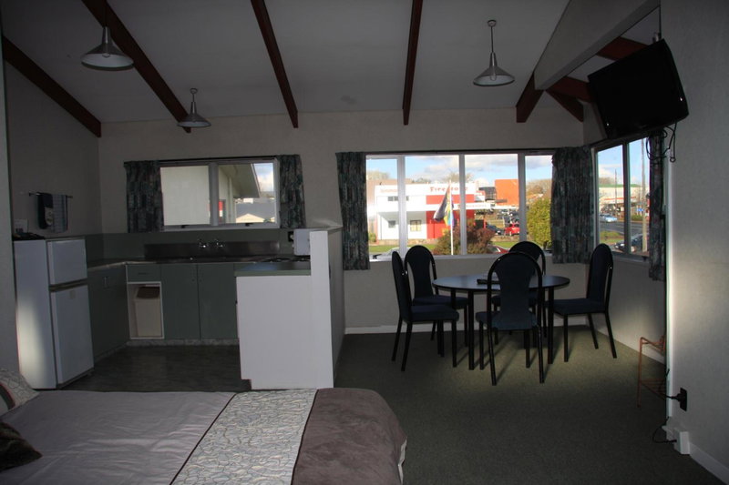 Kuirau Park Motor Lodge- Thermal Mineral pool, Rotorua, New Zealand