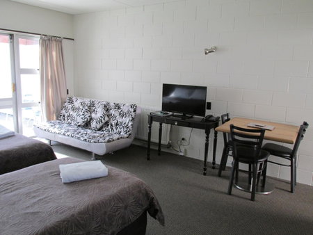 Kuirau Park Motor Lodge- Thermal Mineral pool, Rotorua, New Zealand