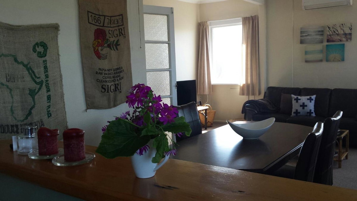 Coastal Accommodation, New Zealand