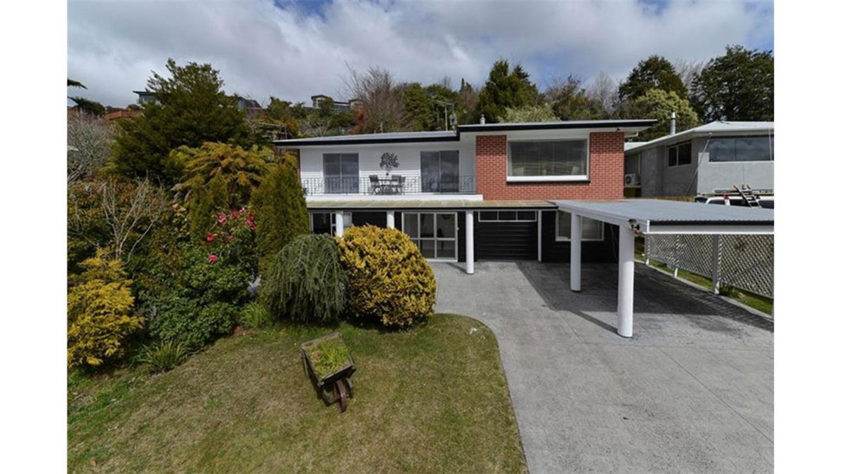 Hotel · Hillside Heaven quiet and comfortable, Rotorua