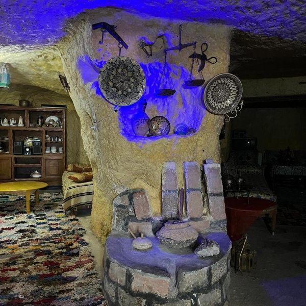 Grotte Thami, Bhalil, Morocco