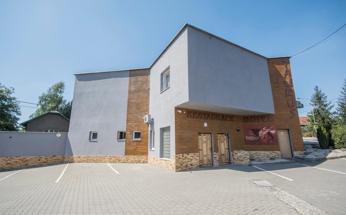 Hotel · Hotel Taurus, Ostrava