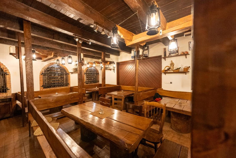 Hotel Rustikal Hustopeče - U Mandloňových sadů, Hustopeče, Czechia