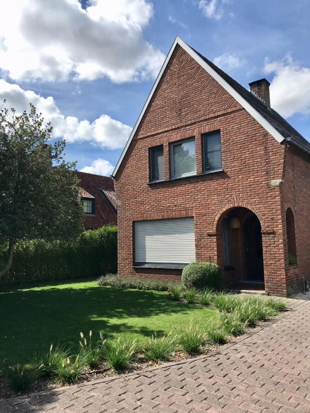 De Bijenkorf, Damme, Belgium