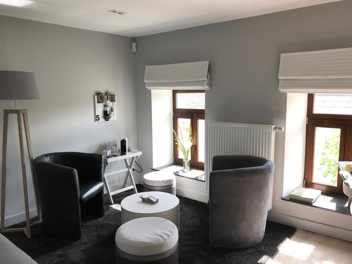 Hotel · La maison en pierre, Jodoigne