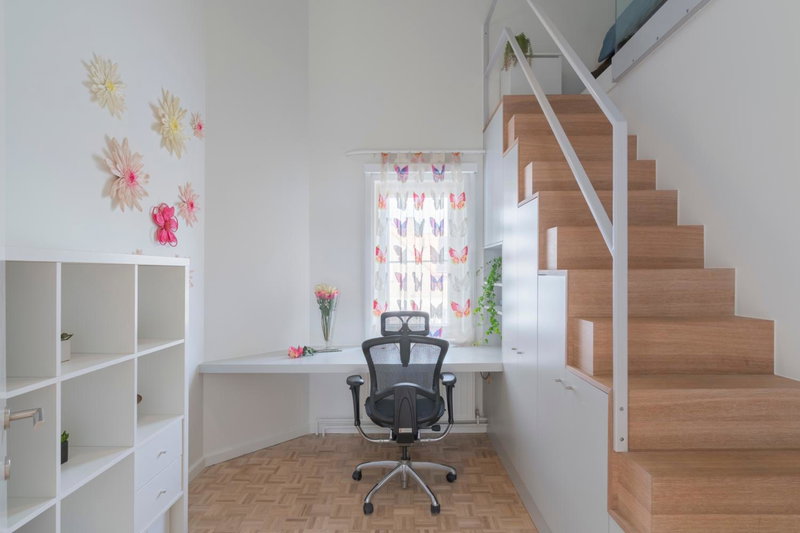 Ruime woning met grote omheinde tuin, Hasselt, Belgium