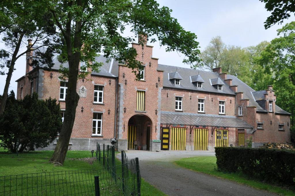 Lozerkasteel, Belgium