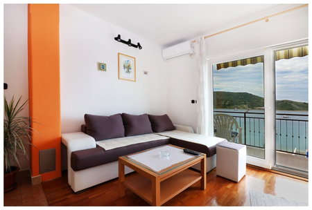 Apartmani Petra, Primošten, Croatia