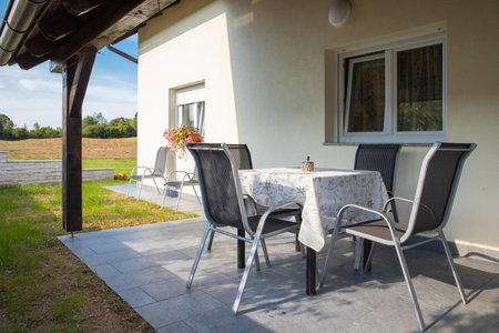 Apartmani Leptir, Rakovica, Croatia