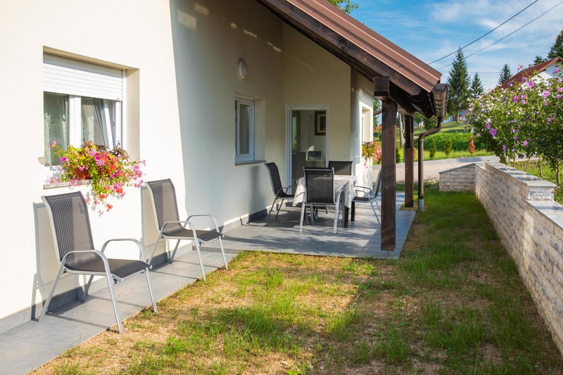 Apartmani Leptir, Rakovica, Croatia