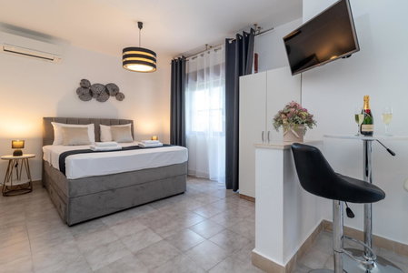 Apartments Bozan, Trogir, Croatia