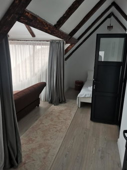 Casa Dorin, Orşova, Romania