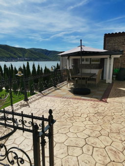 Casa Dorin, Orşova, Romania