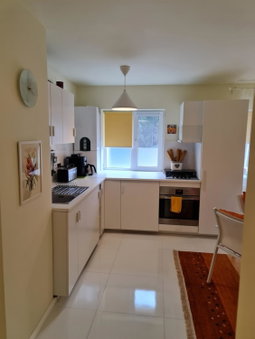 Apartamentul ALB, Buşteni, Romania