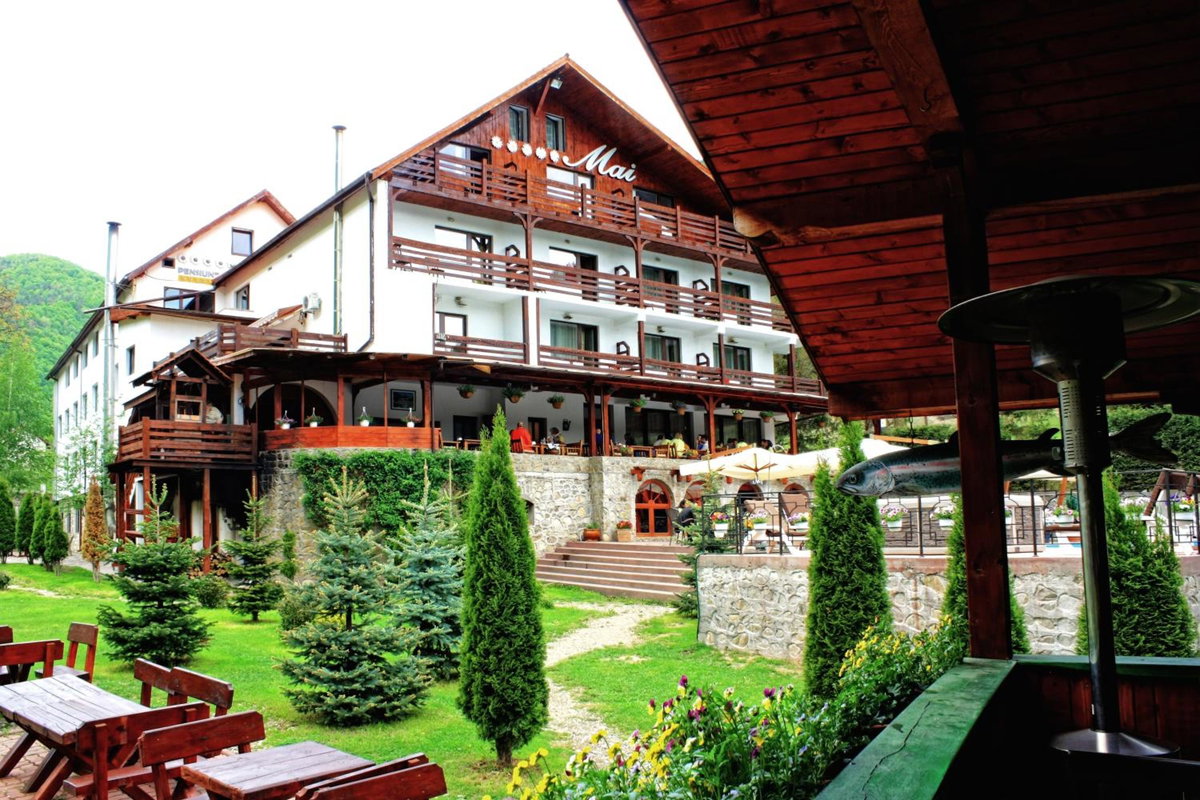 Pensiunea Mai, Romania