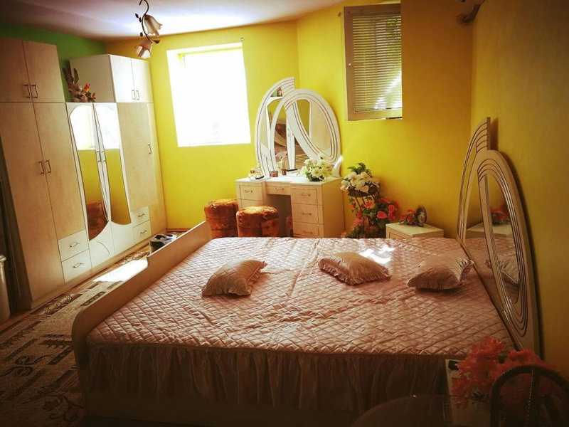 Two Bedroom Townhouse Mika with a private garage, Ruse, Bulgaria