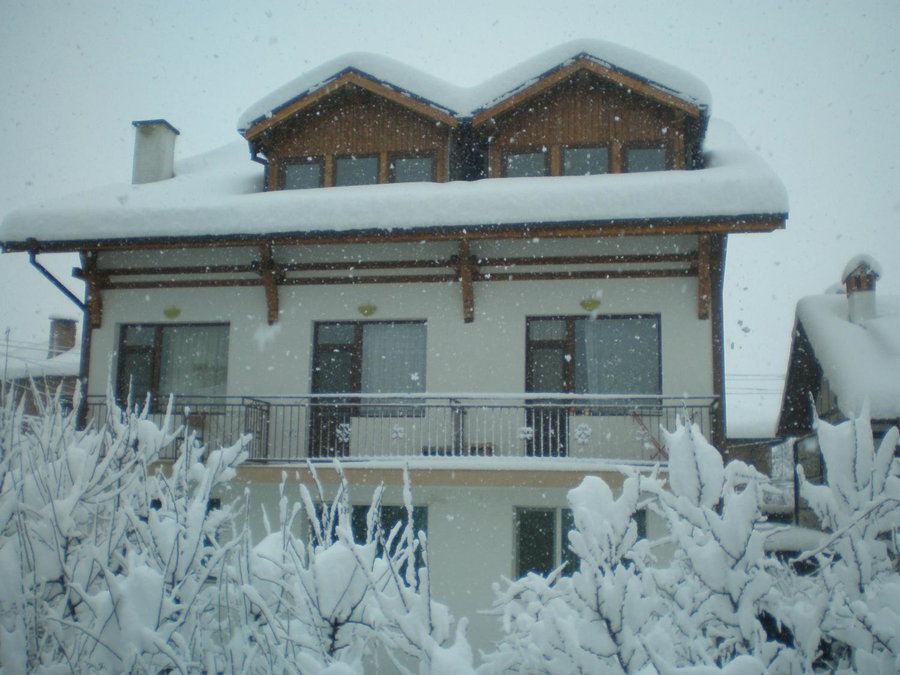 Guest House Garbevi, Dobrinishte, Bulgaria