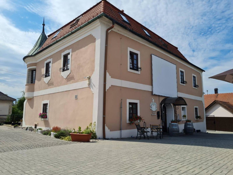 Kaštieľ Ottlýk, Bánovce nad Bebravou, Slovakia