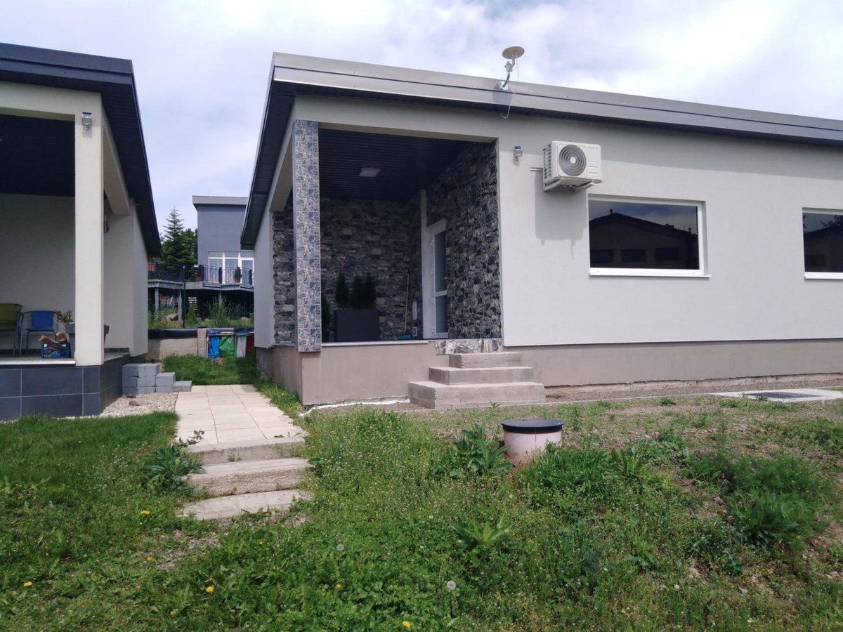 Hotel · Apartmány Vihorlat II, Kaluža