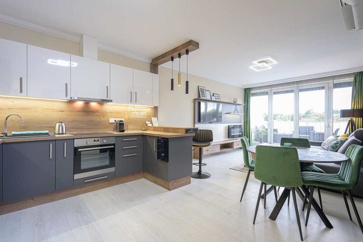 Gere ArteVino Apartman, Hungary
