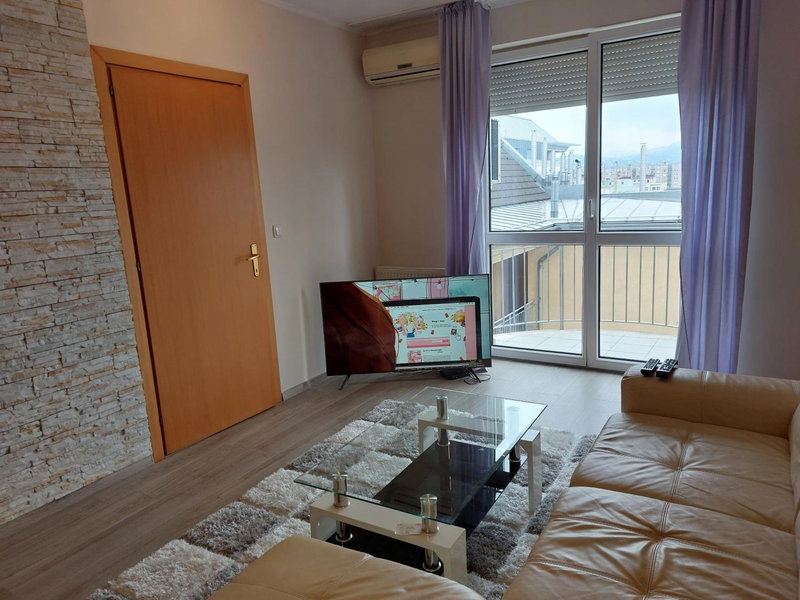 Flat at the edge of the center + parking, Budapest, Hungary