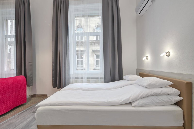 Heart of Downtown Apartment, Budapest, Hungary