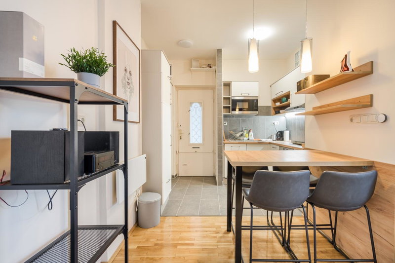 BpR Blue Paradise Apartment with A/C, Budapest, Hungary