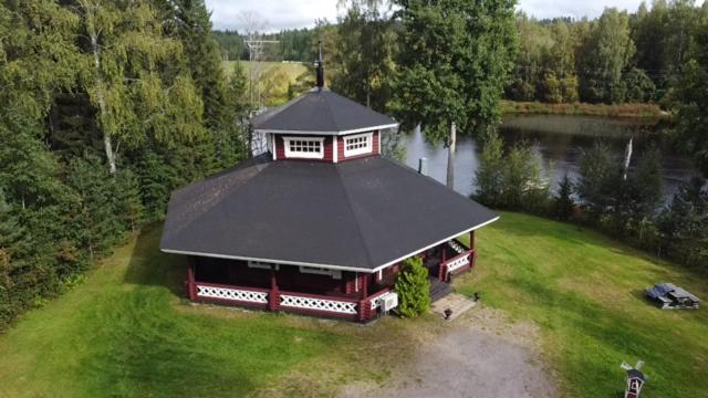 Karhunhovi, Pääjärvi, Finland